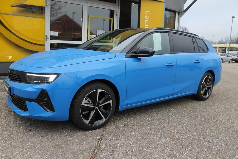 Neu Opel Astra 131 PS (96 kW) 2025 Athletik blau (metallic) Kombi