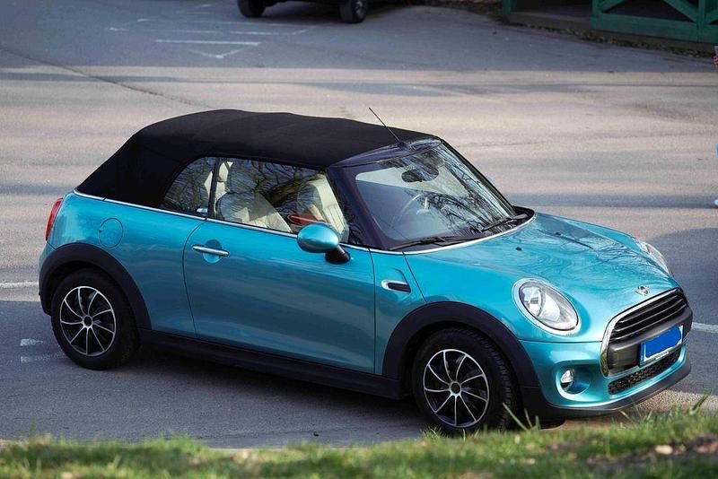 Gebraucht Mini One Cabriolet 102 PS (75 kW) 2017 Blau Cabrio