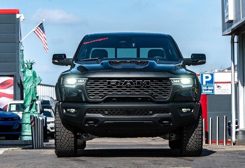Neu Dodge Ram 540 PS (397 kW) 2026 Diamond black Pickup