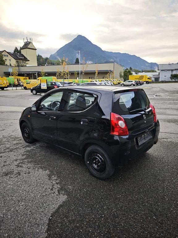 Gebraucht Suzuki Alto 68 PS (50 kW) 2010 Schwarz Kleinwagen