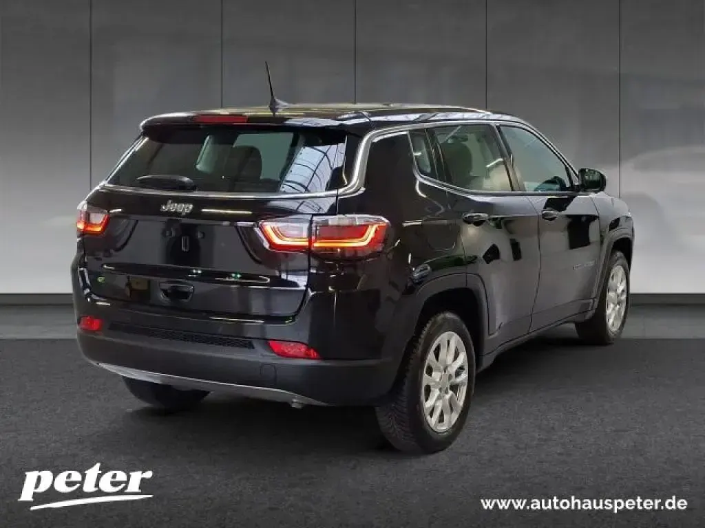 Brugt Jeep Compass Altitude 131 HK (96 kW) 2024 Sort SUV