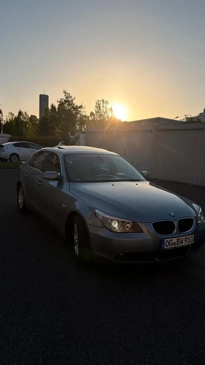 Gebraucht BMW 520 170 PS (125 kW) 2003 Grau Limousine