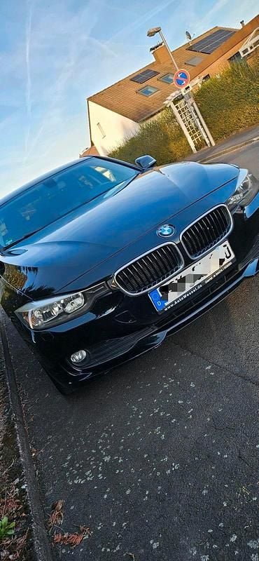 Second-hand BMW 320 185 CP (136 kW) 2012 Negru Berlinǎ