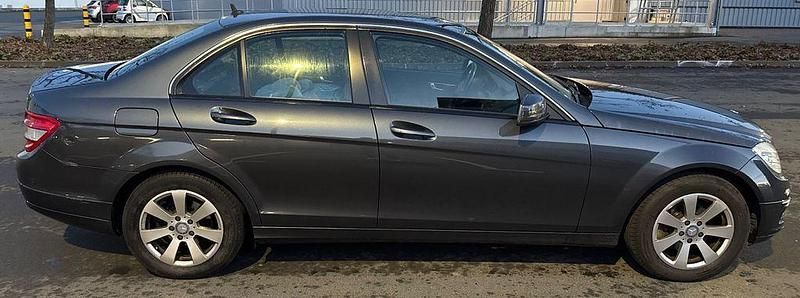 Gebraucht Mercedes C200 136 PS (100 kW) 2009 Grau Limousine