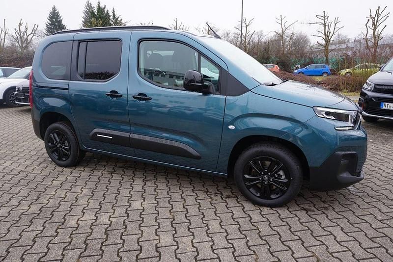 Neu Citroën Berlingo 131 PS (96 kW) 2026 Braun Van / Kleinbus