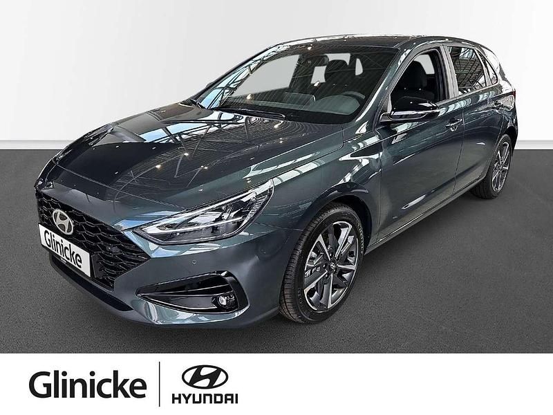 Grün Neu 2024 Hyundai i30 Advantage Limousine | 24.990 € (Fairer Preis) - Bild 1/1