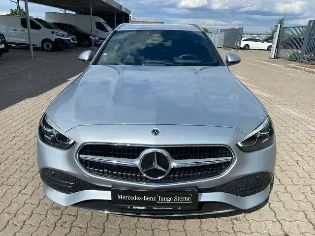 Gebraucht Mercedes C180 Avantgarde 2025 Silber