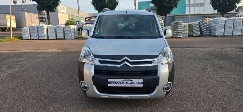 Lackierung aluminiumgrau/meta Gebraucht 2012 Citroën Berlingo XTR Van / Kleinbus | 5.700 € (Fairer Preis) - Bild 1/4