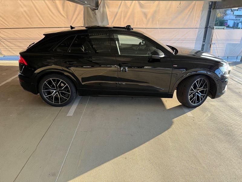 Gebraucht Audi Q8 S-Line 231 PS (169 kW) 2020 Schwarz SUV
