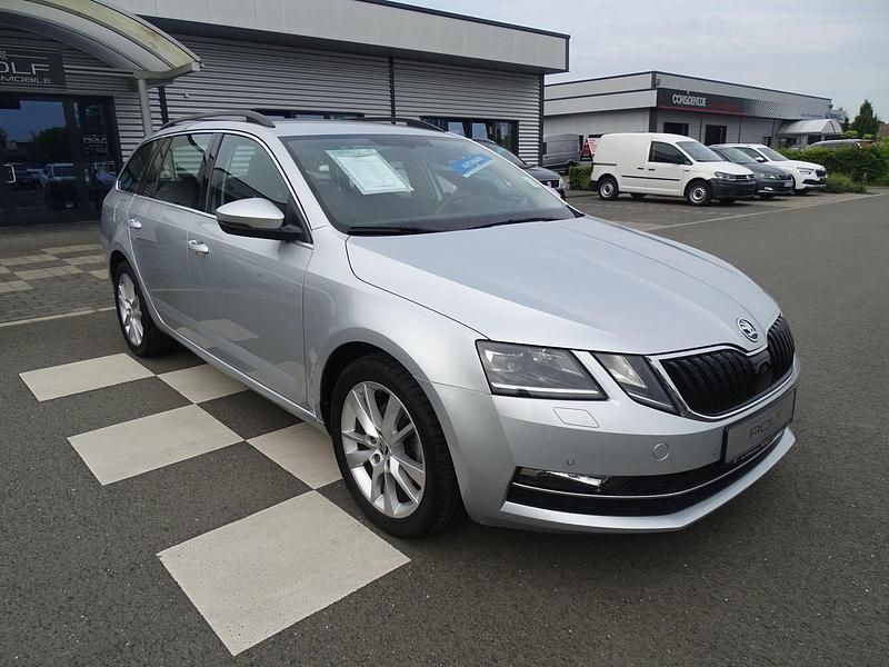 Gebraucht Skoda Octavia Style 116 PS (85 kW) 2019 Silber brilliantsilber metallic (metallic) Kombi