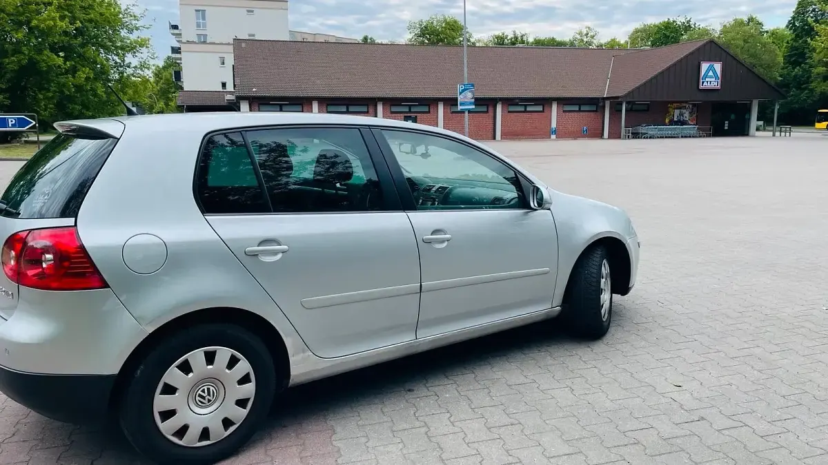 Gebraucht VW Golf V 140 PS (102 kW) 2007 Silber Limousine