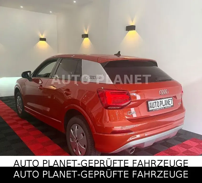 Gebraucht Audi Q2 Sport 116 PS (85 kW) 2019 Orange SUV