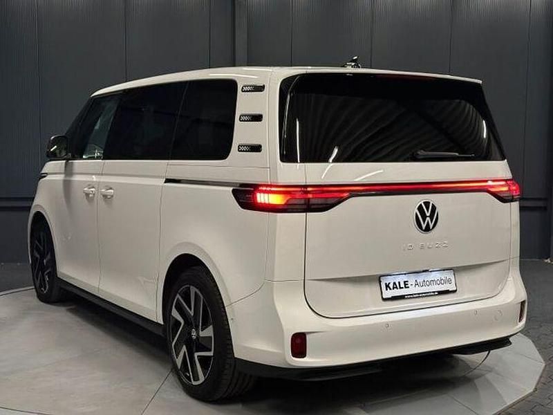 Gebraucht VW ID. Buzz Pro 150 kW (204 PS) 2023 Candyweiß Van / Kleinbus