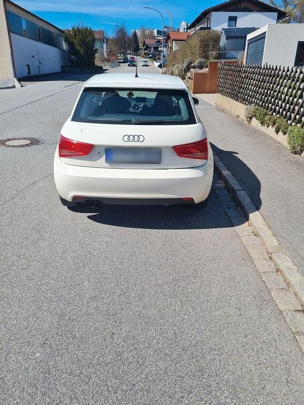 Gebraucht Audi A1 Ambition 122 PS (89 kW) 2010 Weiß Kleinwagen