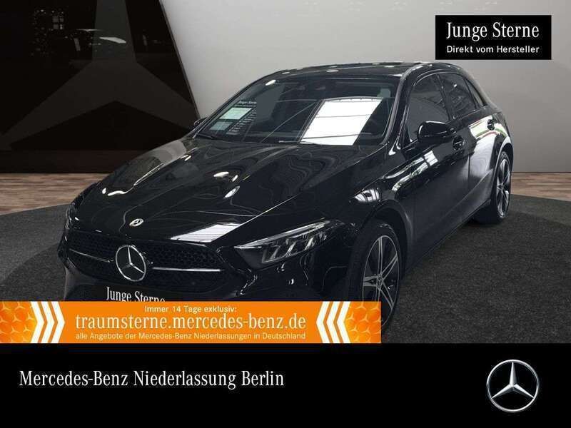 Schwarz Gebraucht 2023 Mercedes A250 Night Limousine | 28.890 € (Fairer Preis) - Bild 1/3