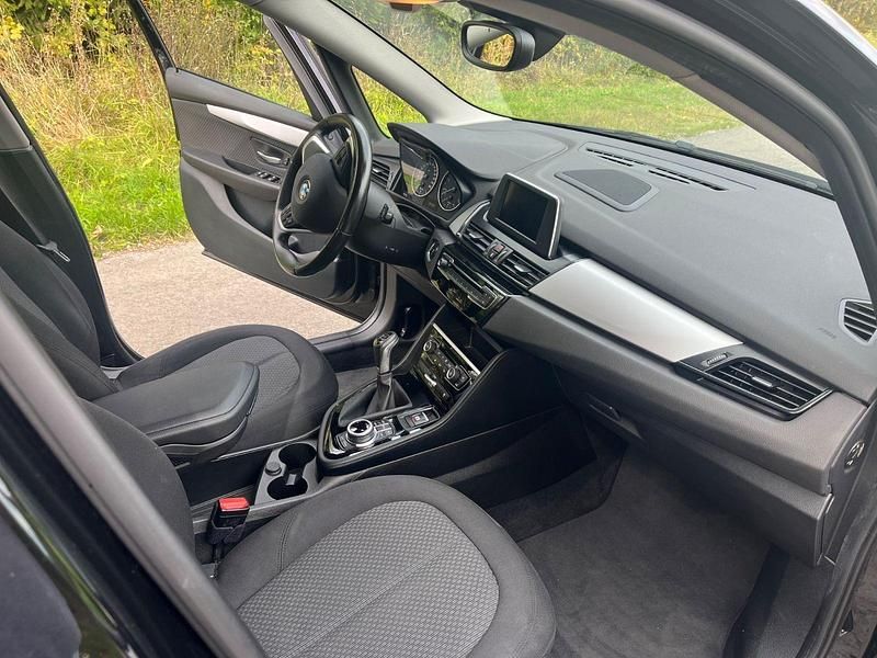 Gebraucht BMW 218 Active Tourer 150 PS (110 kW) 2016 Schwarz Van / Kleinbus