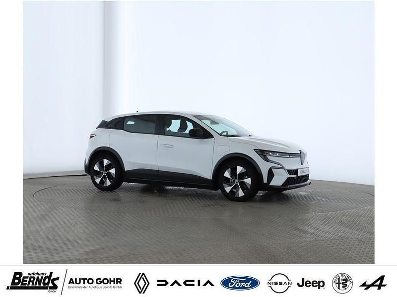 Gebraucht Renault Mégane Equilibre 96 kW (131 PS) 2022 Weiß Limousine