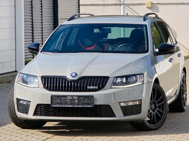 Grau Gebraucht 2015 Skoda Octavia RS Kombi | 13.999 € (Fairer Preis) - Bild 1/2