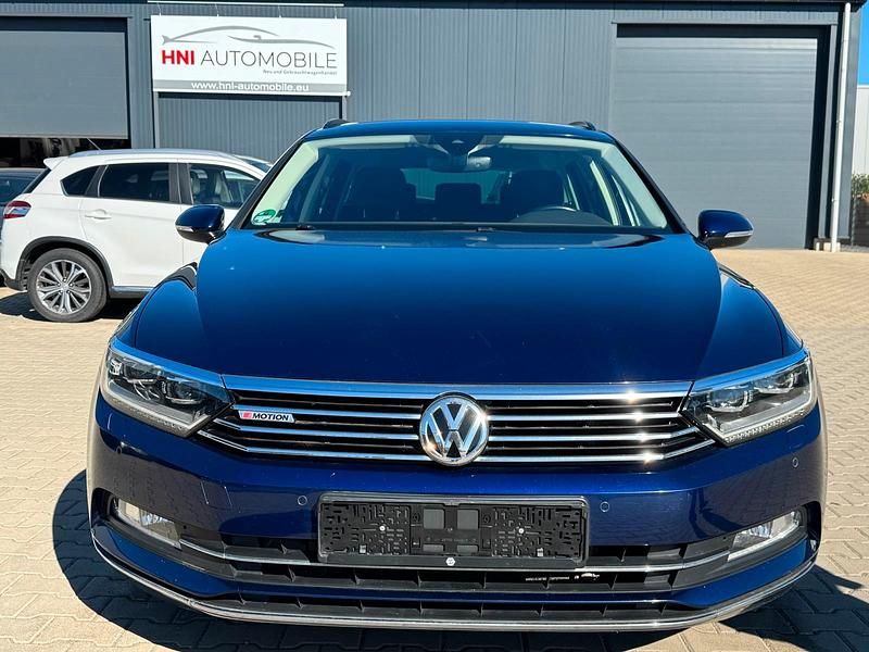 Gebraucht VW Passat 190 PS (139 kW) 2018 Blau Kombi