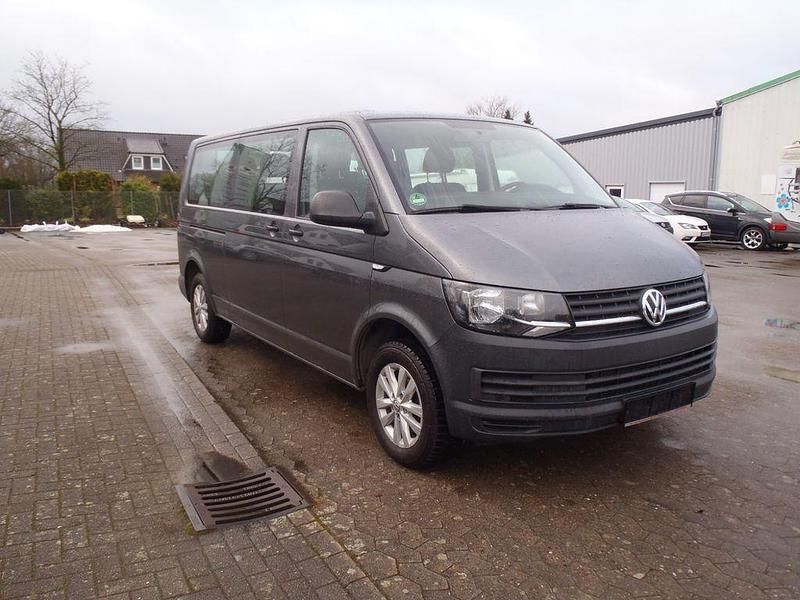Gebraucht VW Transporter 150 PS (110 kW) 2018 Grau Van
