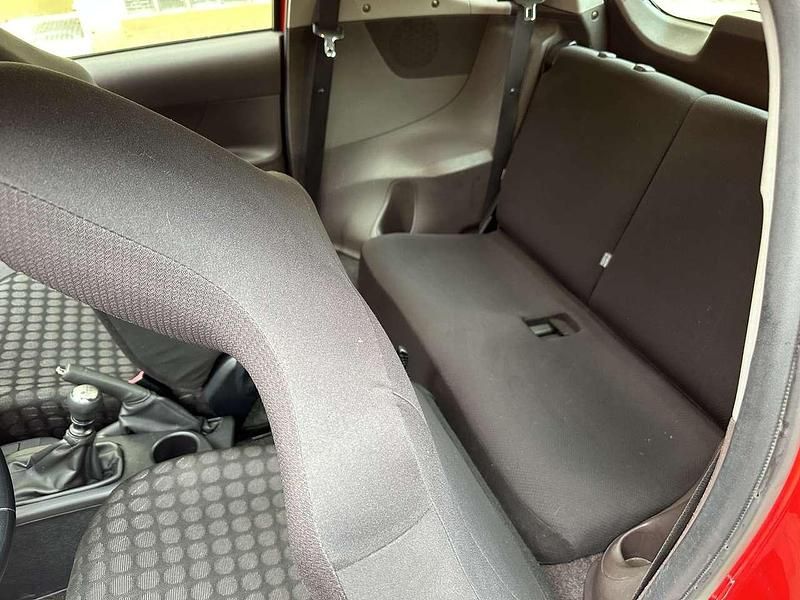 Gebraucht 2009 Toyota iQ Kleinwagen | 3.400 € (Guter Preis) - Bild 1/4