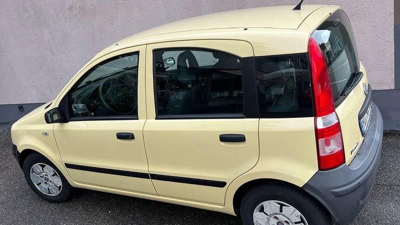 Gebraucht Fiat Panda 73 PS (53 kW) 2009 Gelb Kleinwagen