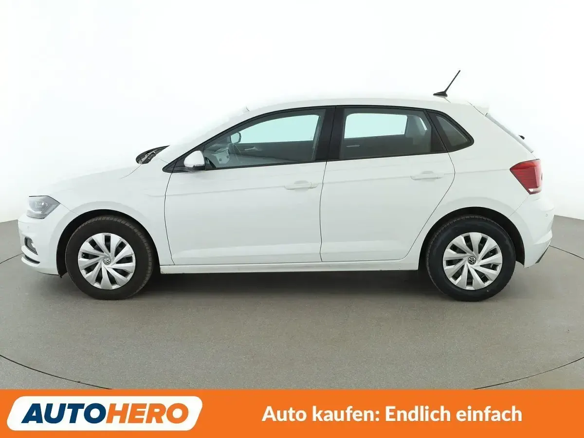 Gebraucht VW Polo Comfortline 95 PS (69 kW) 2021 Weiß Kleinwagen