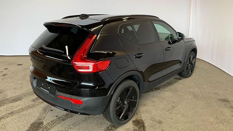 Gebraucht Volvo XC40 Plus 163 PS (119 kW) 2025 Schwarz SUV