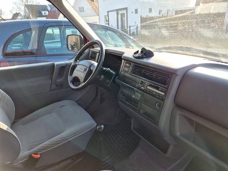 Gebraucht VW T4 110 PS (80 kW) 1996 Rot Van