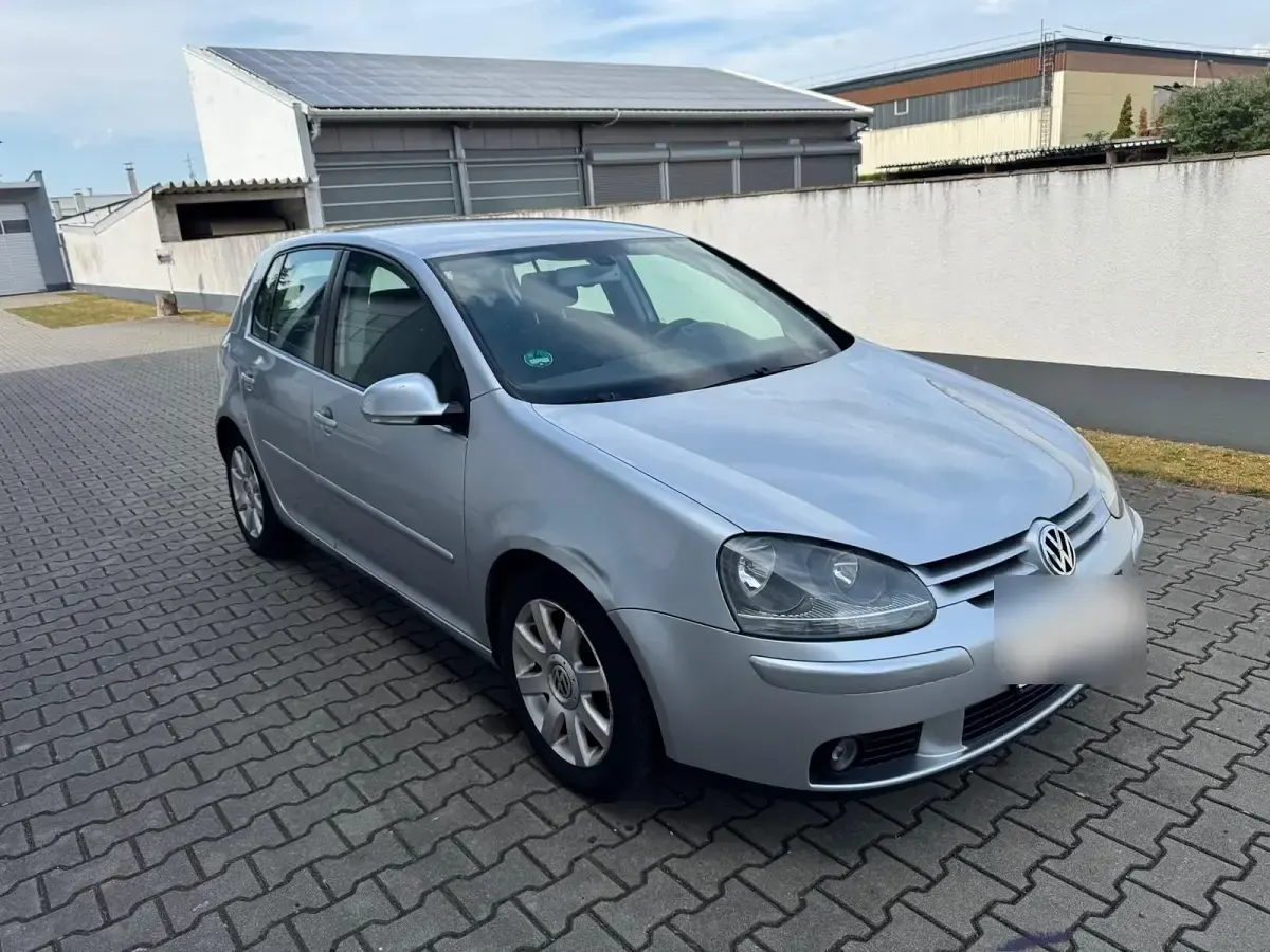 Gebraucht VW Golf IV 102 PS (75 kW) 2004 Silber Limousine