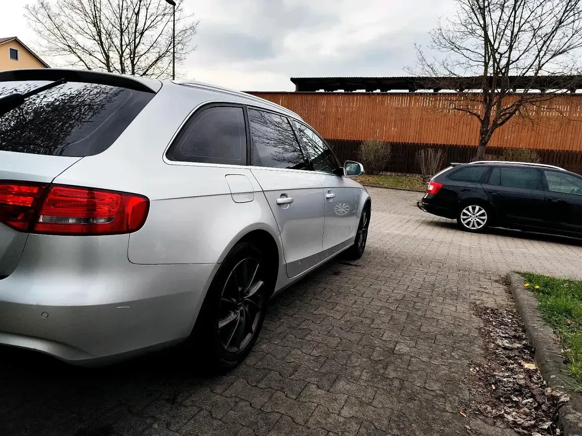 Gebraucht Audi A4 143 PS (105 kW) 2012 Silber Kombi