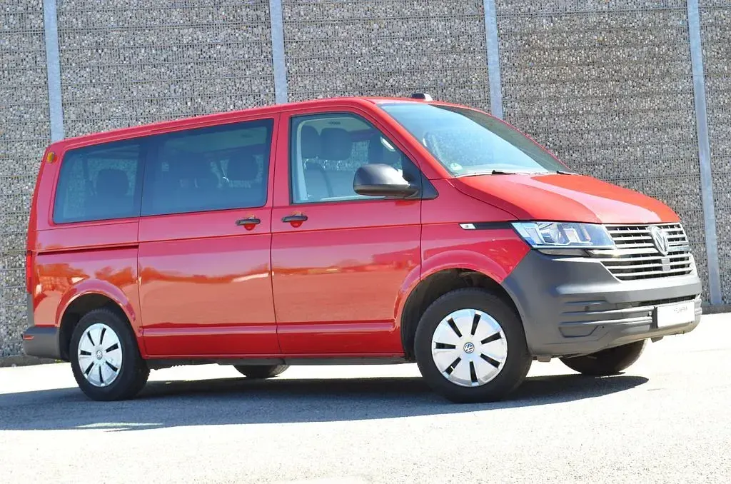 Gebraucht VW Transporter 110 PS (80 kW) 2021 Rot Van