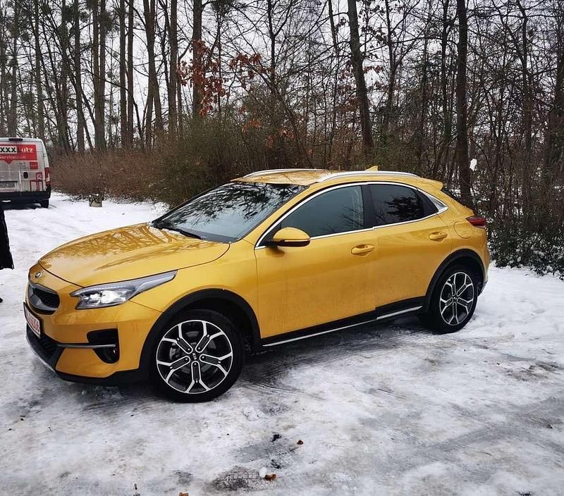 Gebraucht Kia XCeed 140 PS (102 kW) 2019 Gold SUV