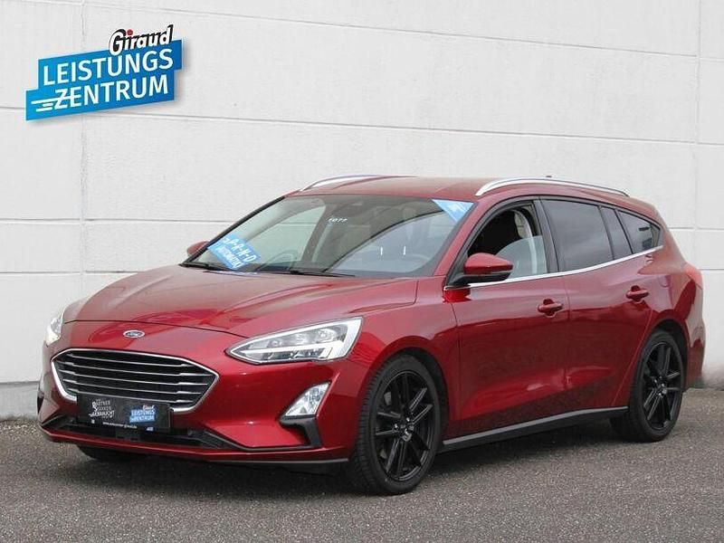 Gebraucht Ford Focus Titanium 150 PS (110 kW) 2019 Rot Kombi