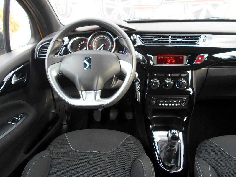 Gebraucht Citroën DS3 Cabriolet So Chic 82 PS (60 kW) 2013 Gelb Cabrio