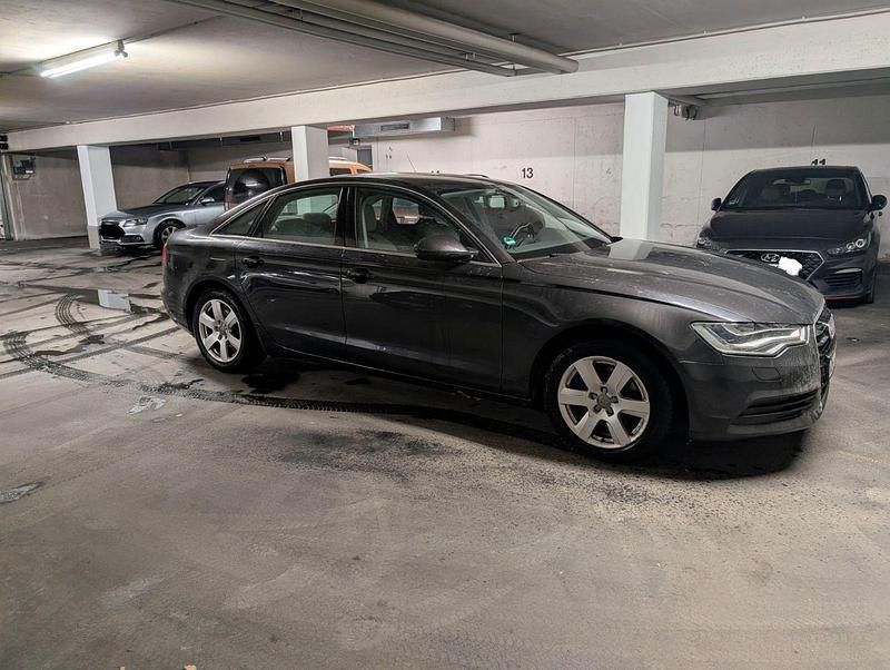 Second-hand Audi A6 Ambiente 177 CP (130 kW) 2014 Negru Berlinǎ
