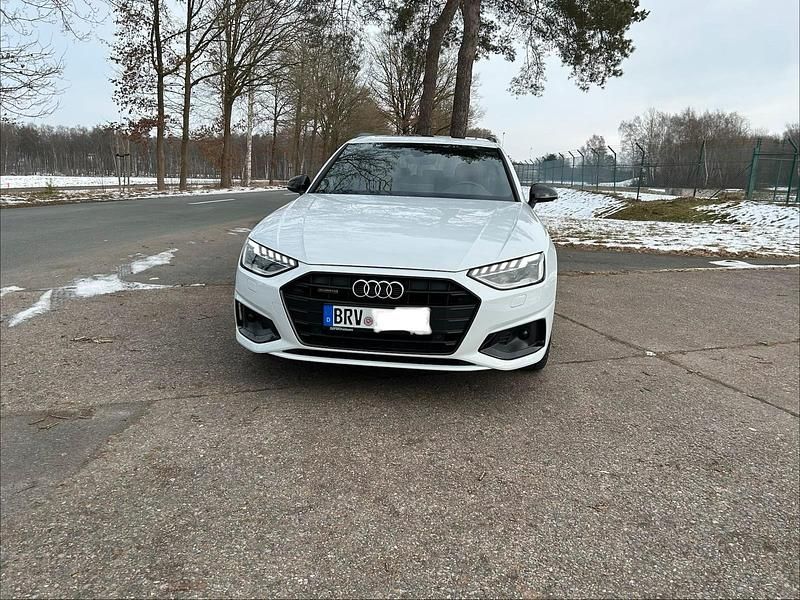 Gebraucht Audi A4 Advanced 204 PS (150 kW) 2021 Weiß Kombi