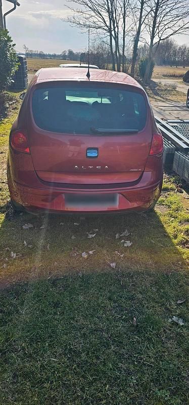 Gebraucht Seat Altea 102 PS (75 kW) 2006 Rot Van / Kleinbus