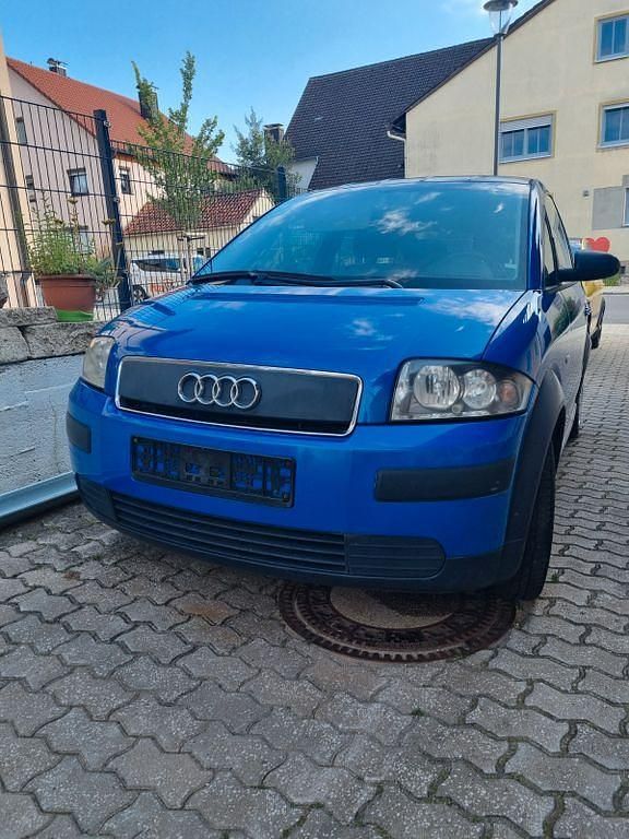 Blau Gebraucht 2004 Audi A2 Kleinwagen | 2.300 € - Bild 1/4