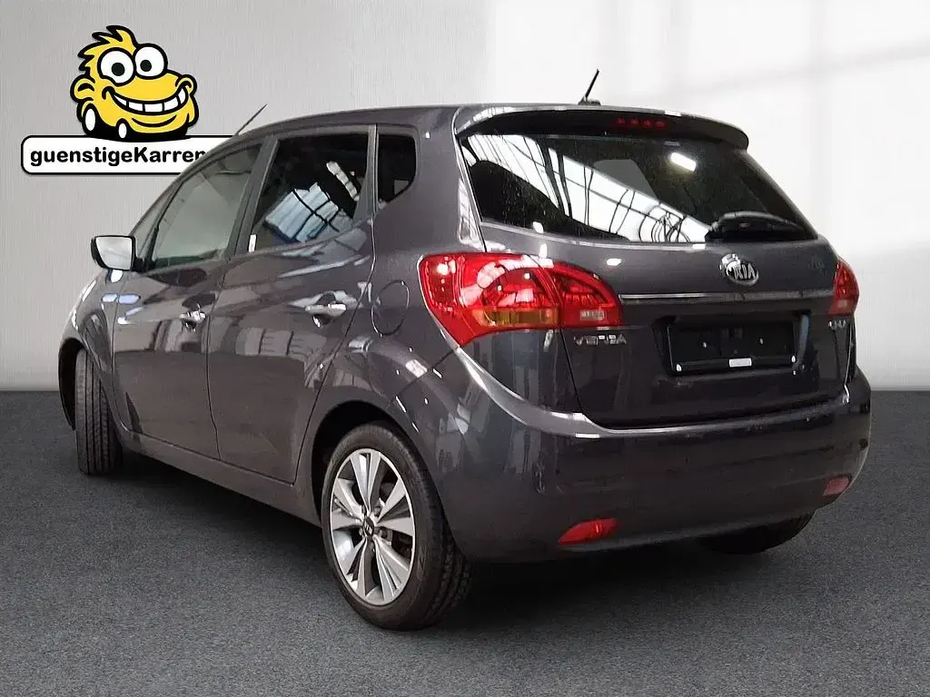 Gebraucht Kia Venga Spirit 128 PS (94 kW) 2015 Grau Kleinwagen