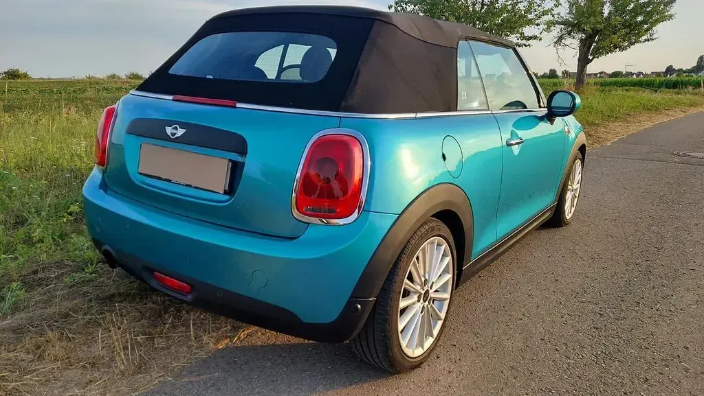Gebraucht Mini One Cabriolet Pepper 102 PS (75 kW) 2016 Blau Cabrio