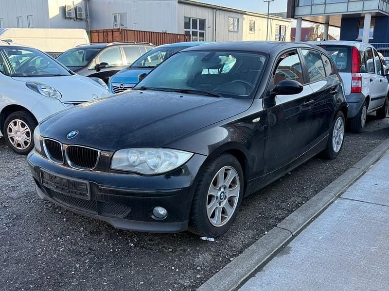 Gebraucht BMW 116 Advantage 116 PS (85 kW) 2006 Schwarz Kleinwagen