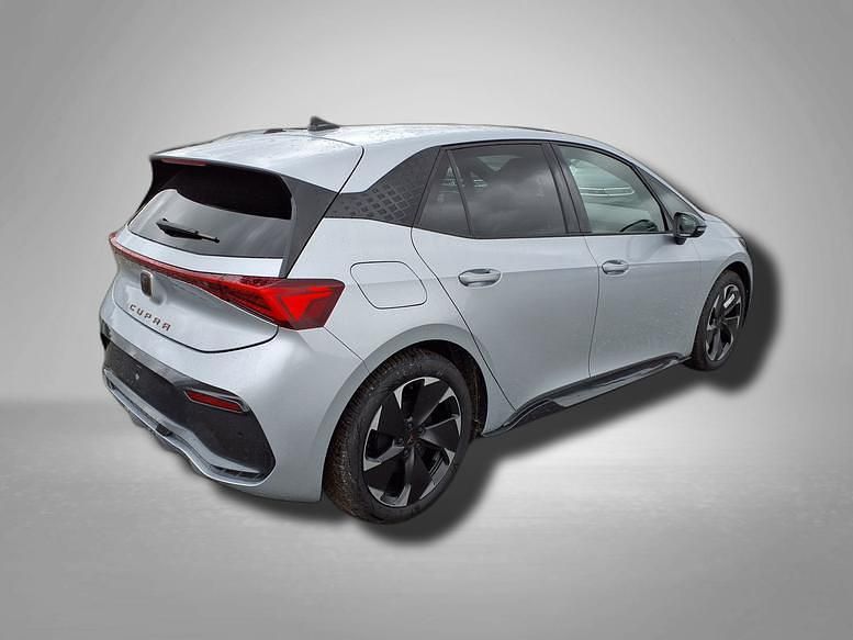 Neu Cupra Born 169 kW (231 PS) 2026 Geyser silver metallic Kleinwagen