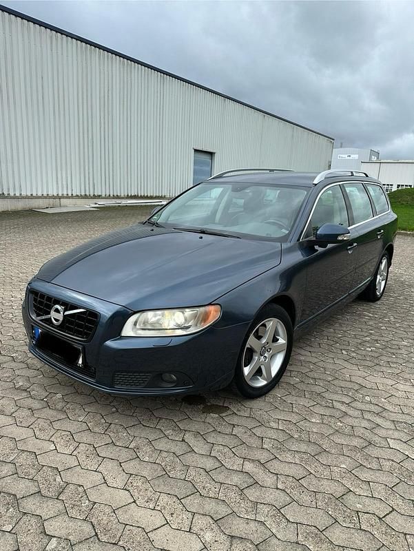 Blau Gebraucht 2009 Volvo V70 Kombi | 4.650 € (Guter Preis) - Bild 1/4
