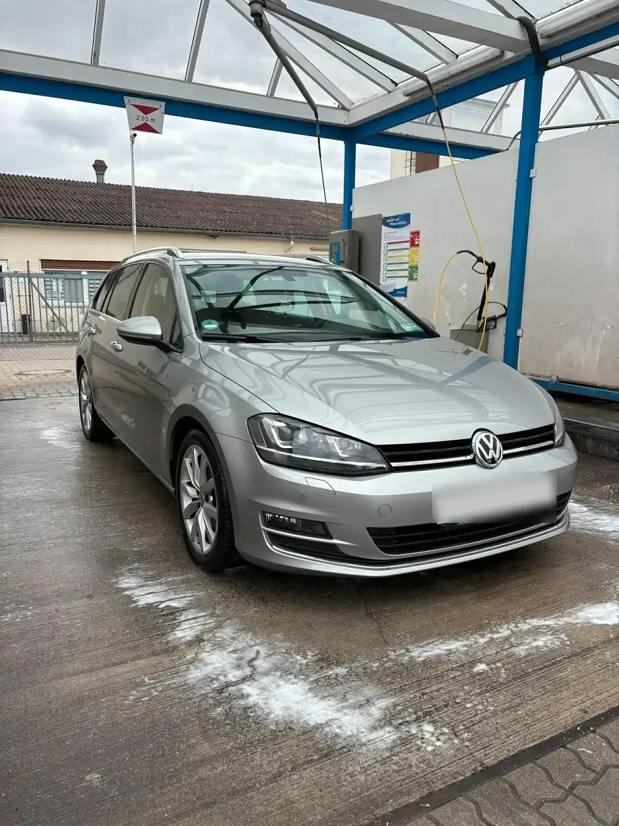 Gebraucht VW Golf VII 125 PS (91 kW) 2015 Silber Kombi