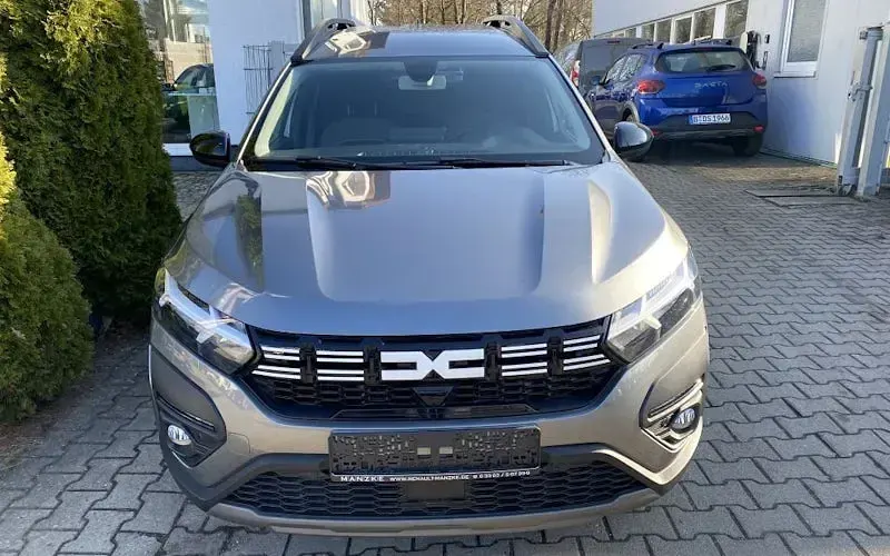 Usata Dacia Jogger Extreme 158 CV (116 kW) 2023 Grigio Monovolume