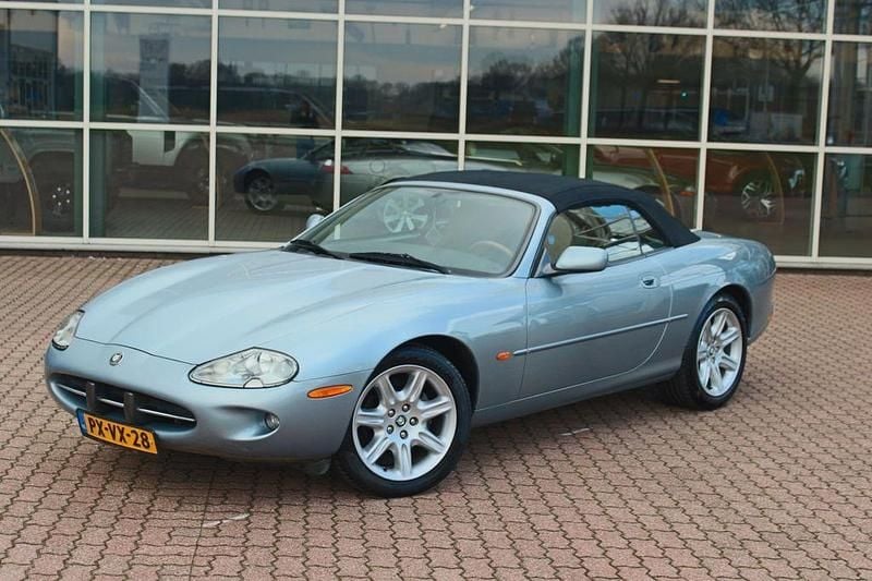 Gebraucht Jaguar XK8 284 PS (208 kW) 1997 Blau Cabrio