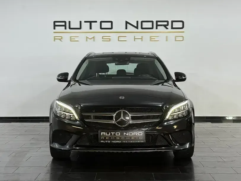 Gebraucht Mercedes C300e Business 194 PS (142 kW) 2020 Schwarz Kombi