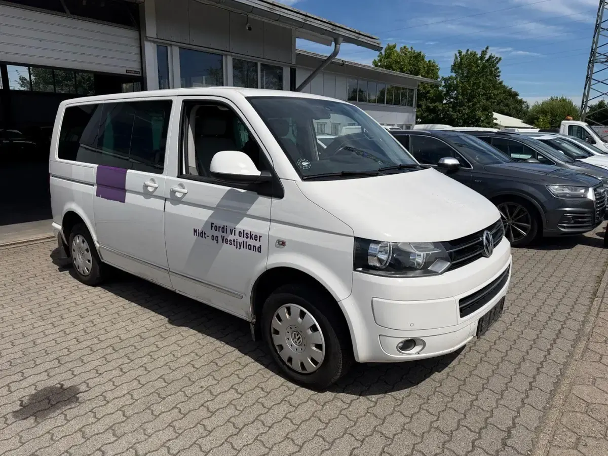 Gebraucht VW Multivan Highline 140 PS (102 kW) 2013 Weiß Van / Kleinbus