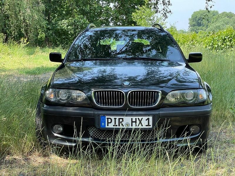 Schwarz Gebraucht 2003 BMW 330 M Sport Kombi | 2.999 € (Superpreis) - Bild 1/4